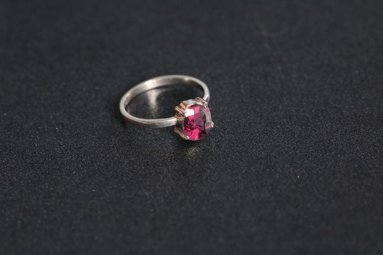 cef724e716776b9486d266c7a1a9d998