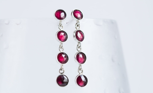 Kolczyki z granatami