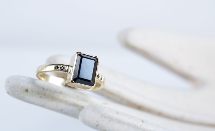 1c350d0552e7e6c910f6a4ecec9dfbd8