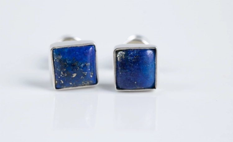 kwadratowe kolczyki z lapis lazuli