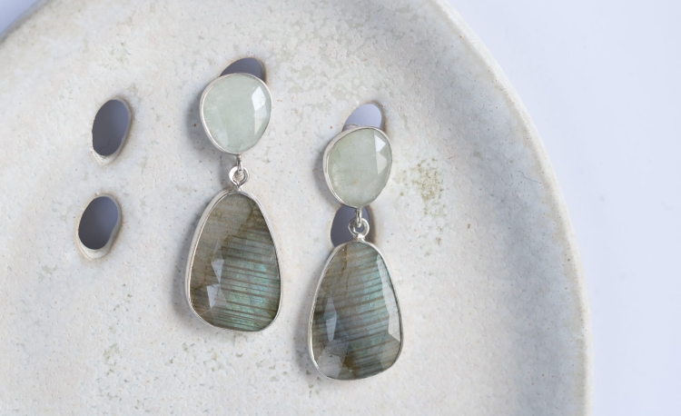 wiszące kolczyki z akwamarynem