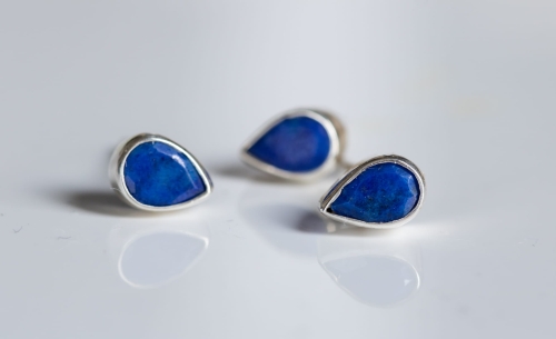 sztyfty lapis lazuli