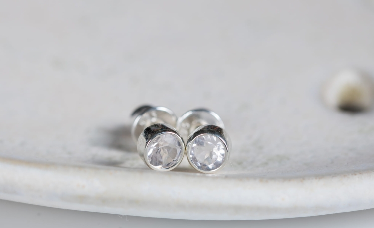 Srebrne sztyfty z jasnym kwarcem różowym