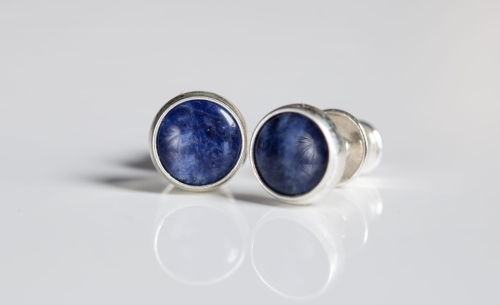 kolczyki z sodalitem