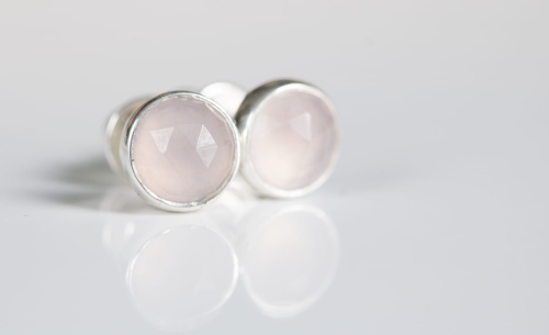 Sztyfty z jasnym agatem różanym