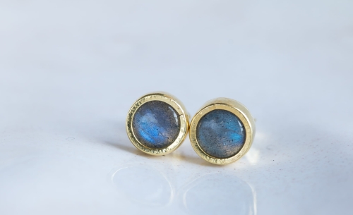 Pozłacane kolczyki z labradorytem