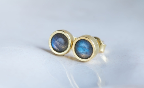 Pozłacane kolczyki z labradorytem