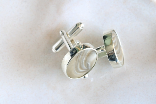 Spinki z owalnym krzemieniem pasiastym