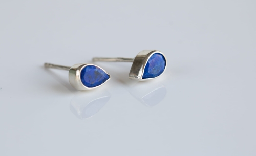 Sztyfty z lapis lazuli w kształcie łezki