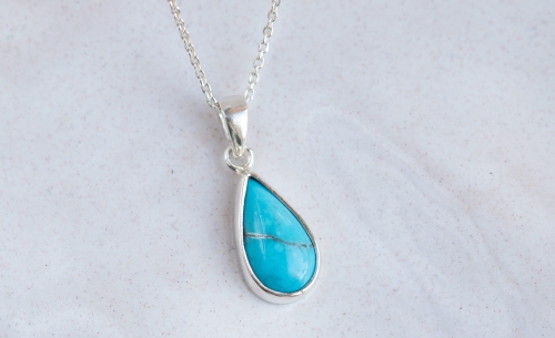 Srebrny naszyjnik z turkusem w kształcie łezki