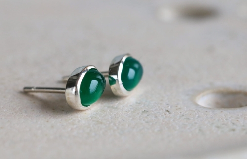 Srebrne sztyfty z owalnymi agatami