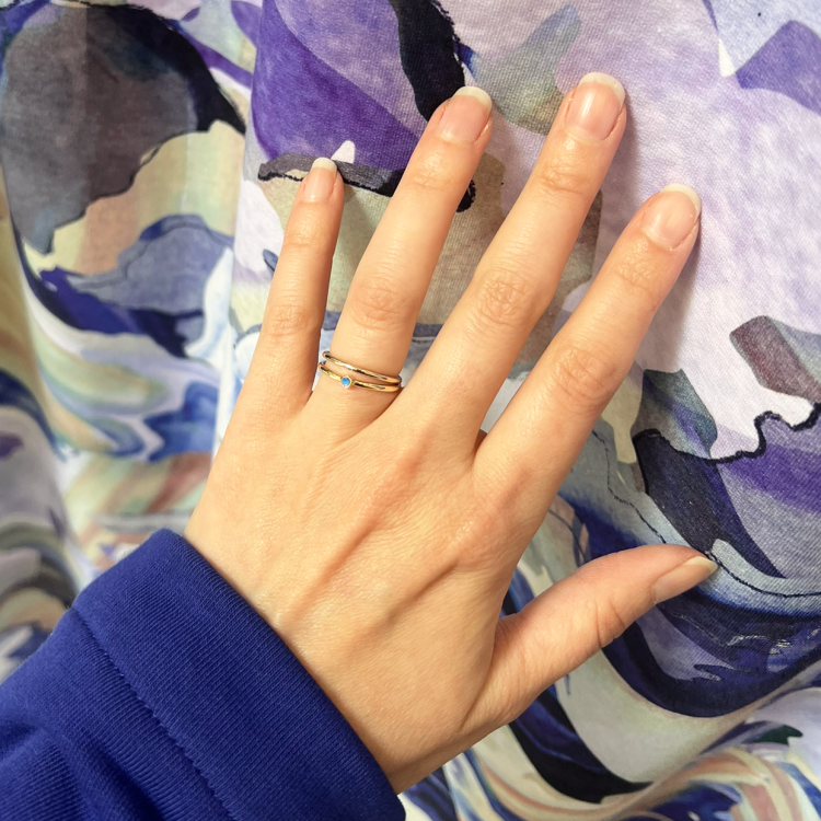 Złoty pierścionek MINI z kamieniem księżycowym 2,5mm