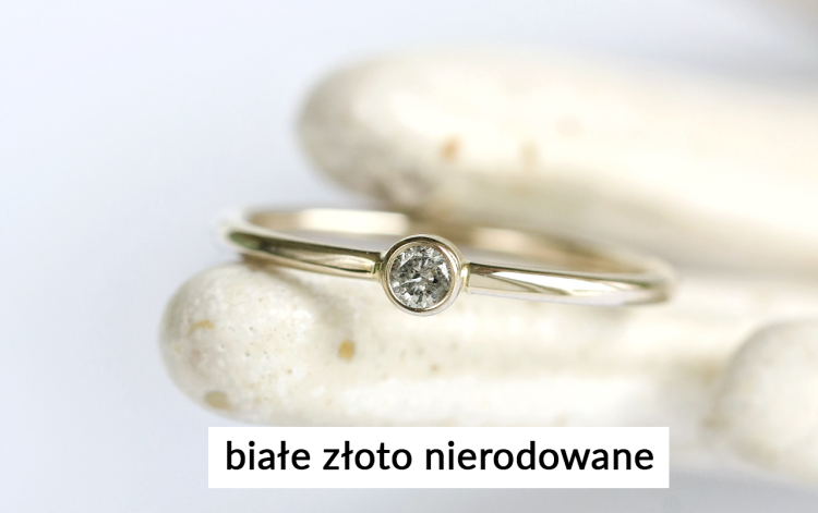 Pierścionek MINI z diamentem sól i pieprz 2,5mm w białym złocie nierodowanym
