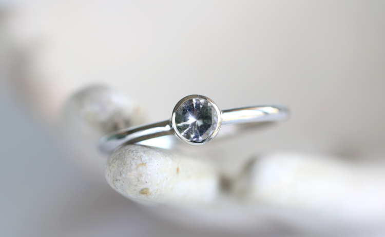 Pierścionek srebrny z tanzanitem