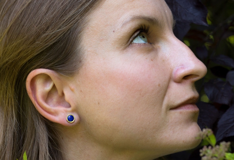 Pozłacane sztyfty z lapis lazuli