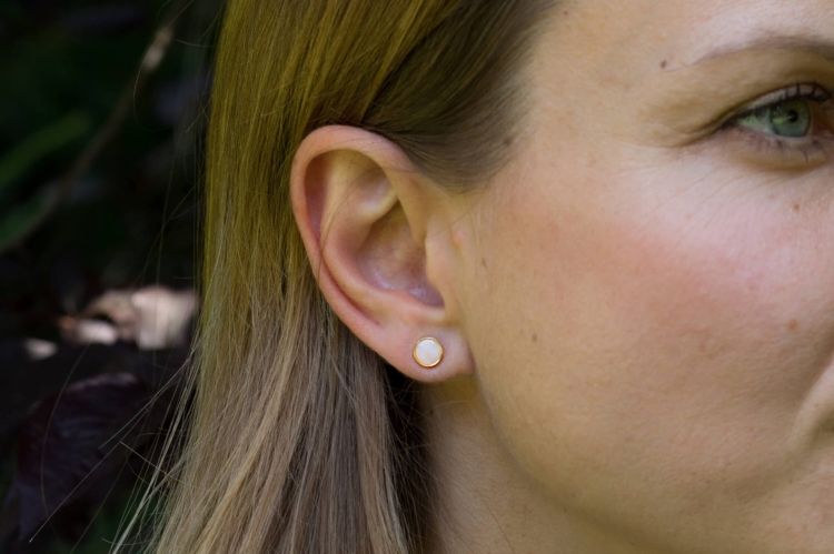 Opal różowy pozłacany