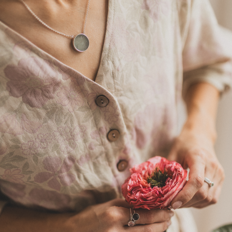 Srebrny naszyjnik z miętowym awenturynem