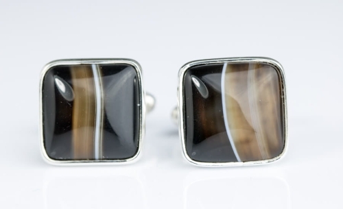 Srebrne spinki do mankietów z onyksem pasiastym